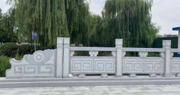 呼伦贝尔 芝麻灰桥栏杆、河道栏杆安装效果