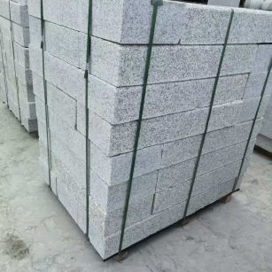 呼伦贝尔 芙蓉白火烧两面路沿石