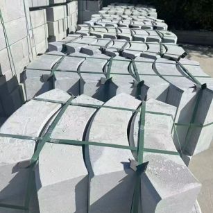 呼伦贝尔 芝麻灰弧形路沿石