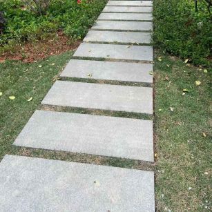 呼伦贝尔 芝麻黑小区踏步、汀步石铺装效果