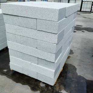 呼伦贝尔 芝麻白两面荔枝面台阶石