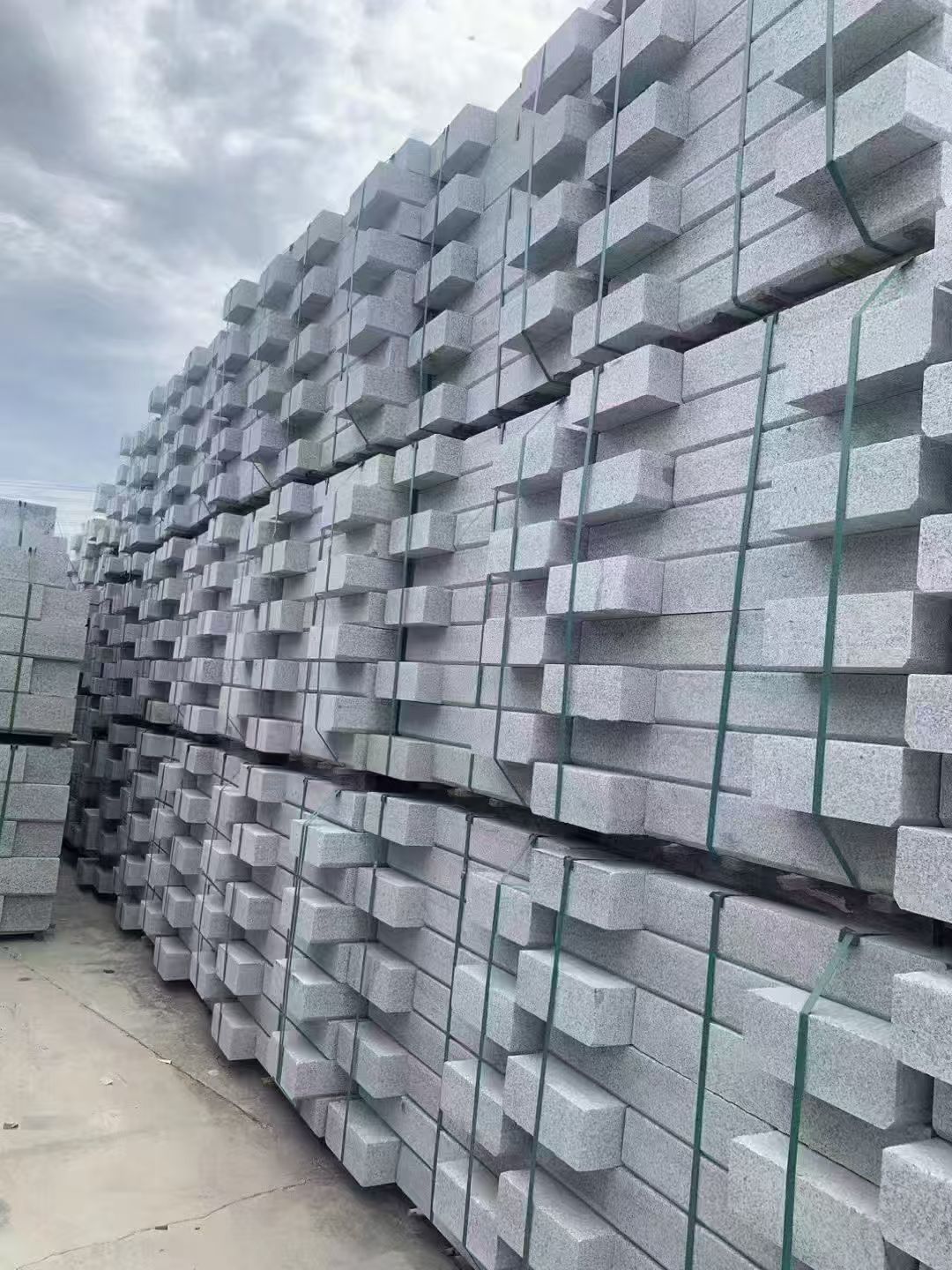 呼伦贝尔 芝麻灰侧石