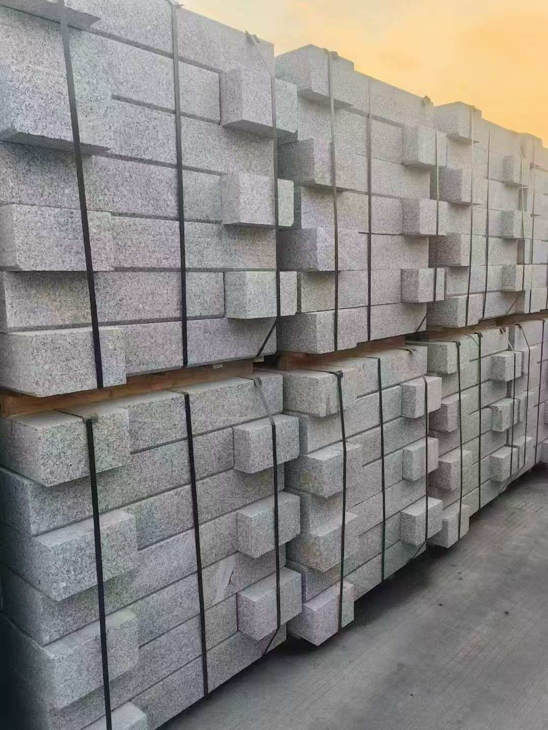 呼伦贝尔 芝麻白路沿石