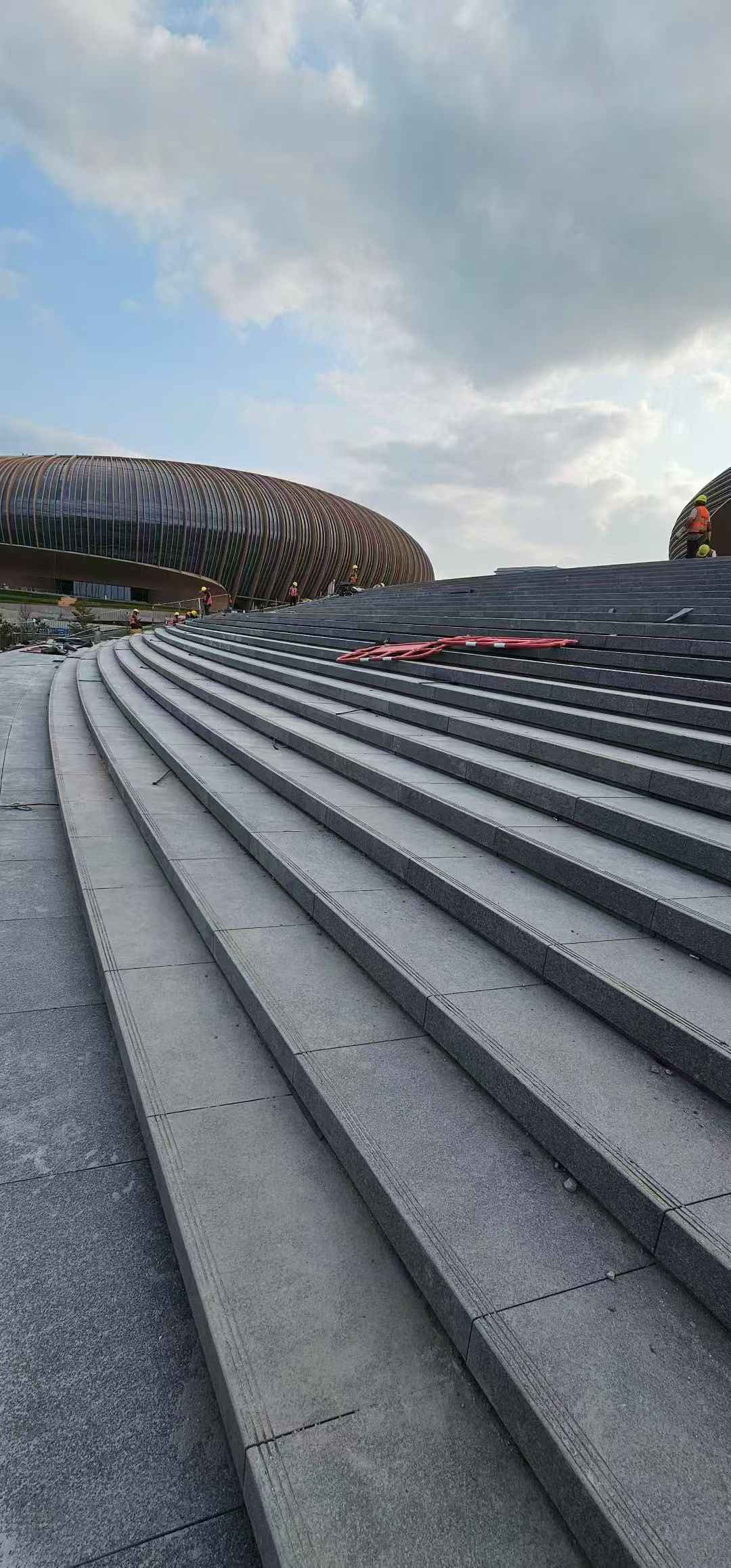 呼伦贝尔 弧形整石台阶铺装效果图