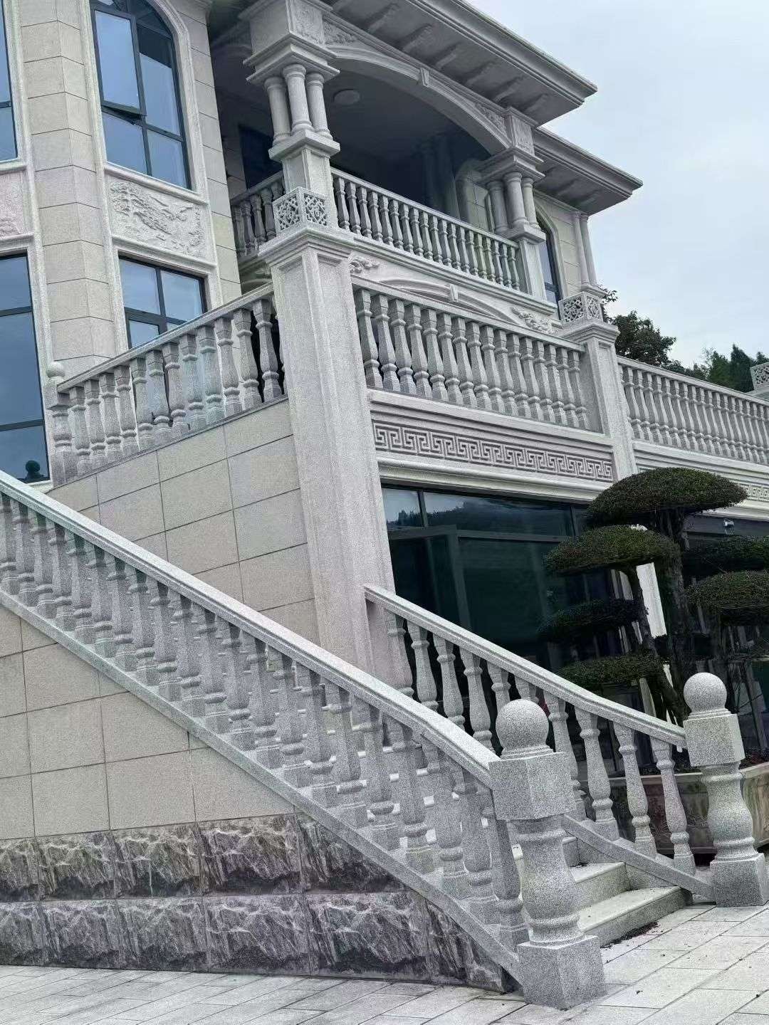 呼伦贝尔 芝麻白别墅，栏杆