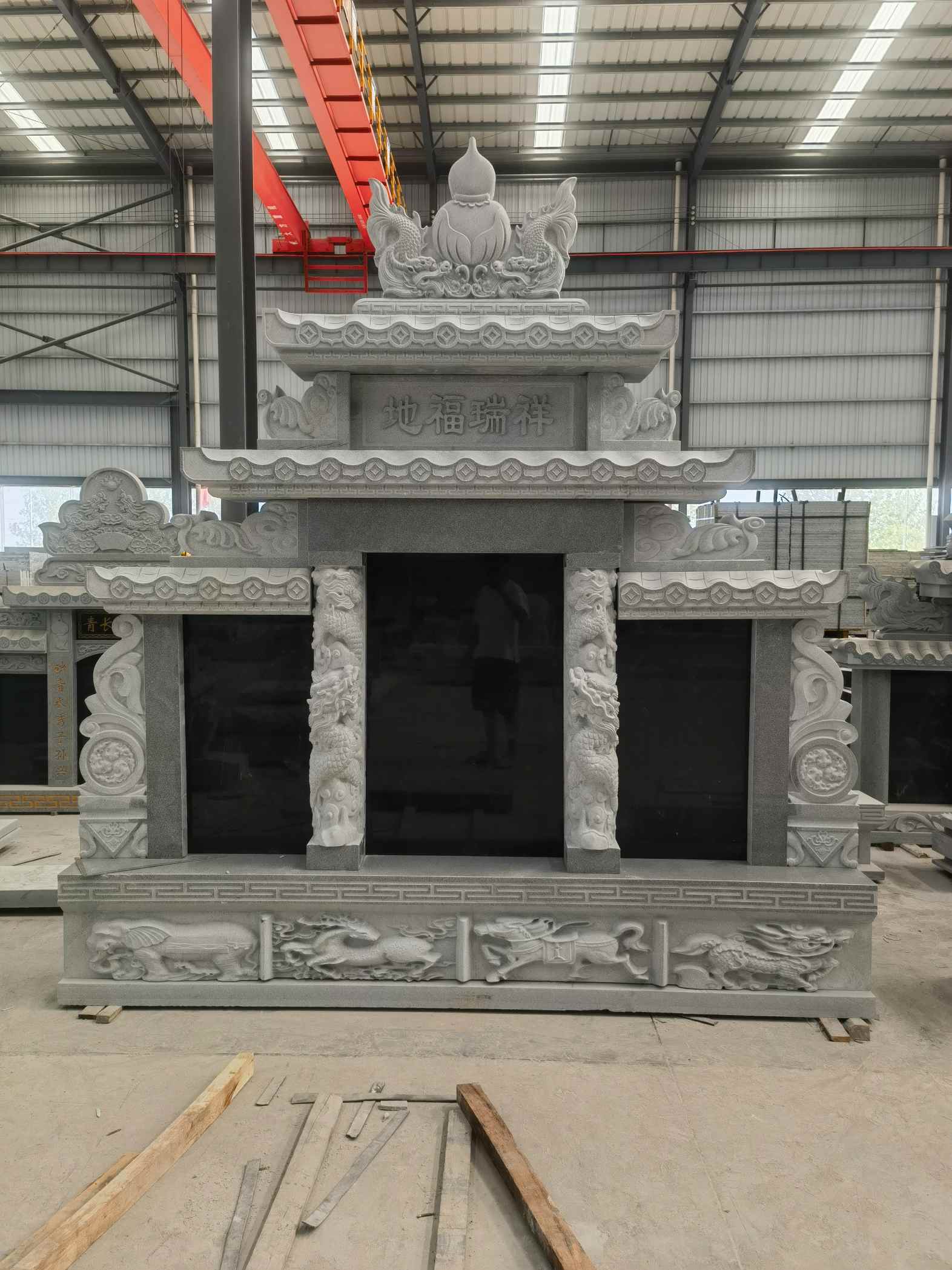 呼伦贝尔 芝麻灰高档墓碑、土墓，一套也支持定做