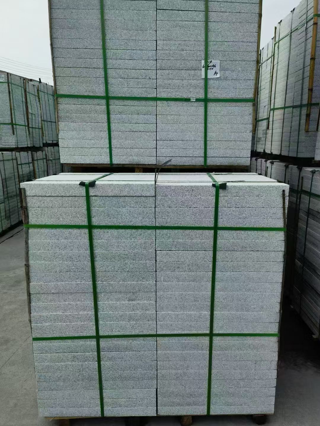 呼伦贝尔 火烧面地铺石，街道广场园林市政工程板，1.8~5.0厚均有现货