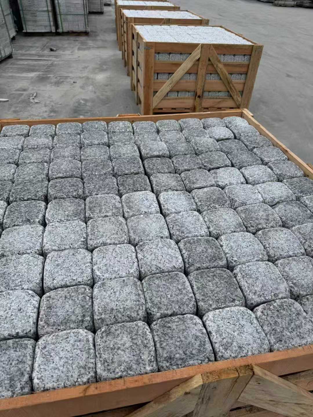 呼伦贝尔 园林景观滚石