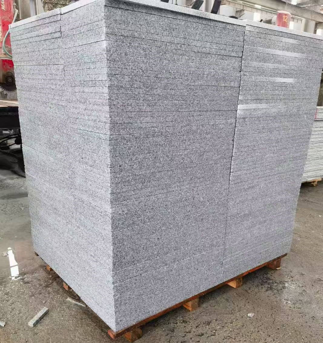 呼伦贝尔 火烧面地铺石，街道广场园林市政工程板，1.8~5.0厚均有现货