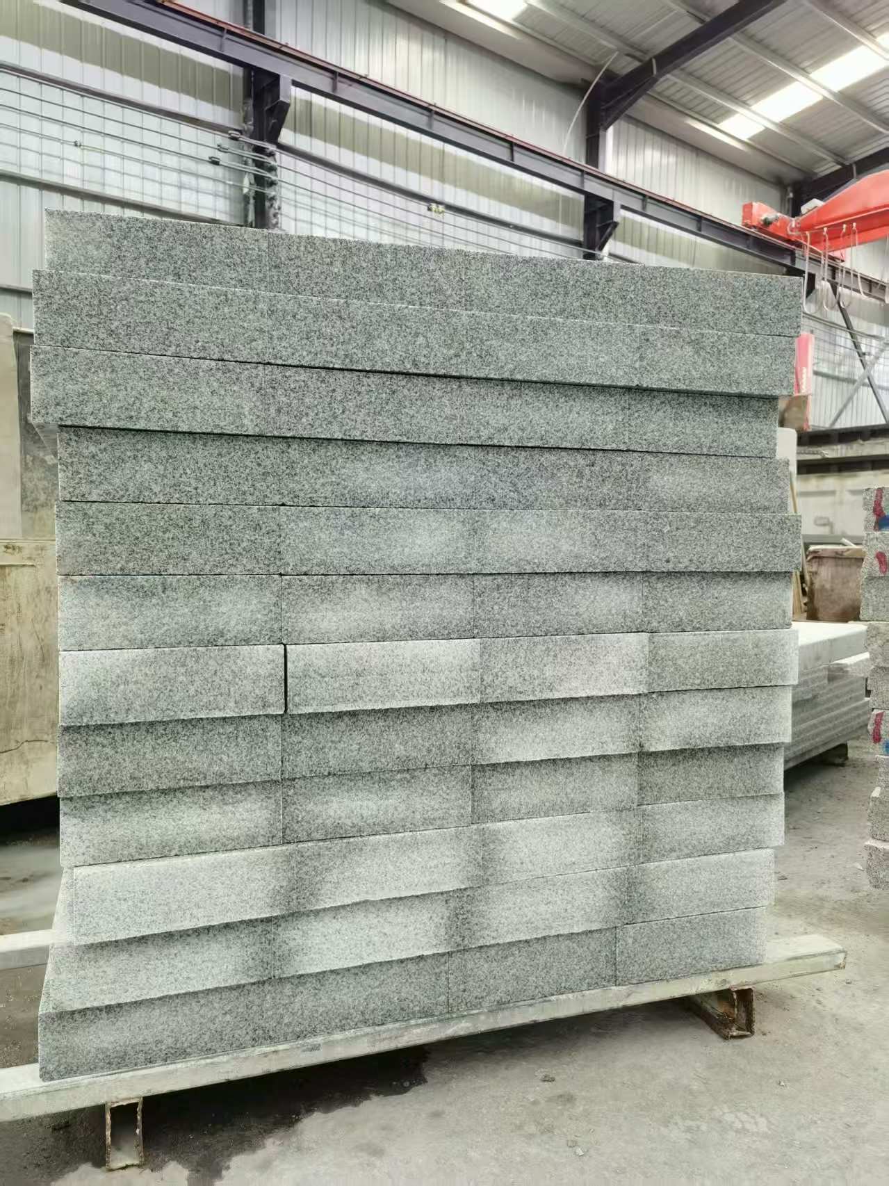 呼伦贝尔 芝麻白10公分300*600广场地铺，A料定制，尺寸标准，厚薄均匀